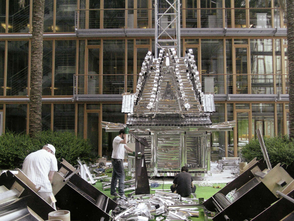 02_Michael_Beutler_Aluminium_Pagode