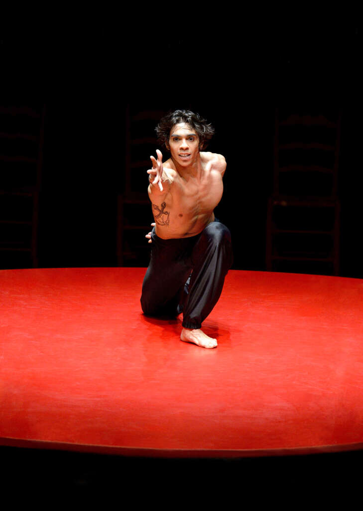 BoleroCh: Maurice BéjartTänzer/ dancer: Jason Reilly , Ensemble