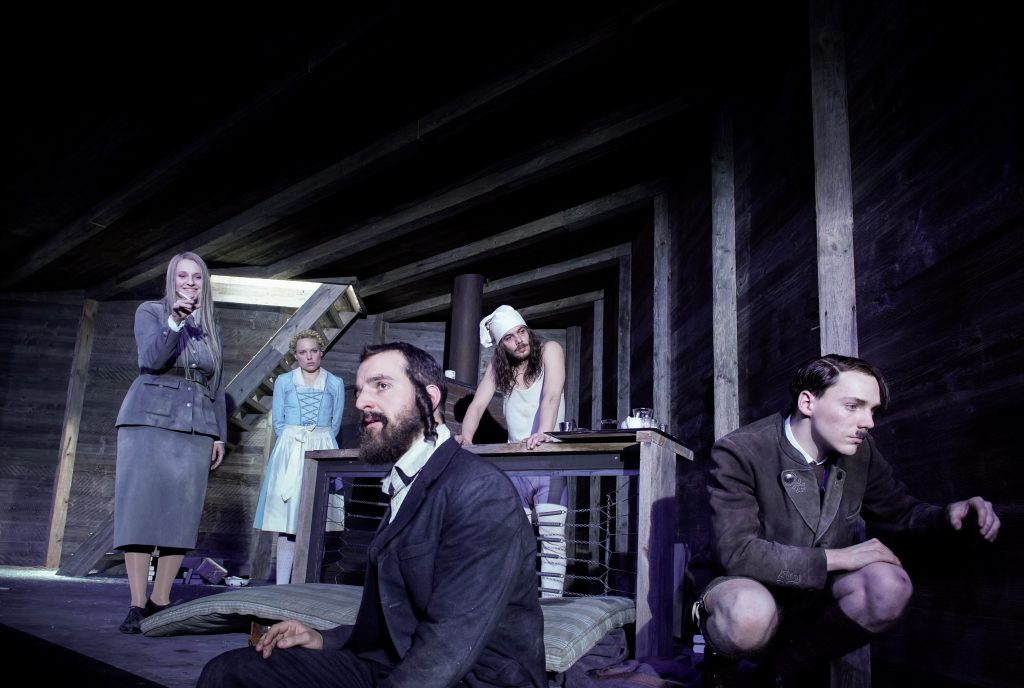 mein_kampf-15_c_arno_declair_carolin_hartmann_julia_richter_pascal_fligg_timocin_ziegler_jakob_immervoll