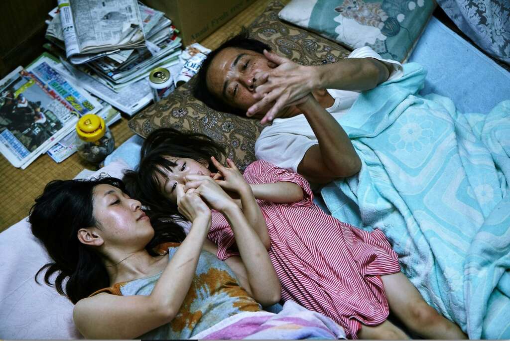 Shoplifters – Familienbande